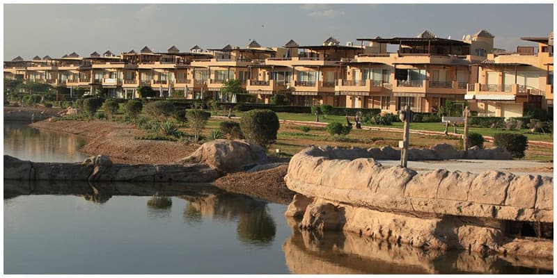 امتلك شاليه اليوم في منتجع عين باي Ein Bay بالعين السخنة